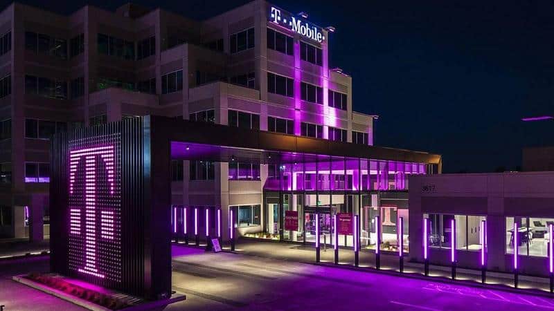 T-Mobile Forces Upgrade: Old Phone Users Must Switch This Month