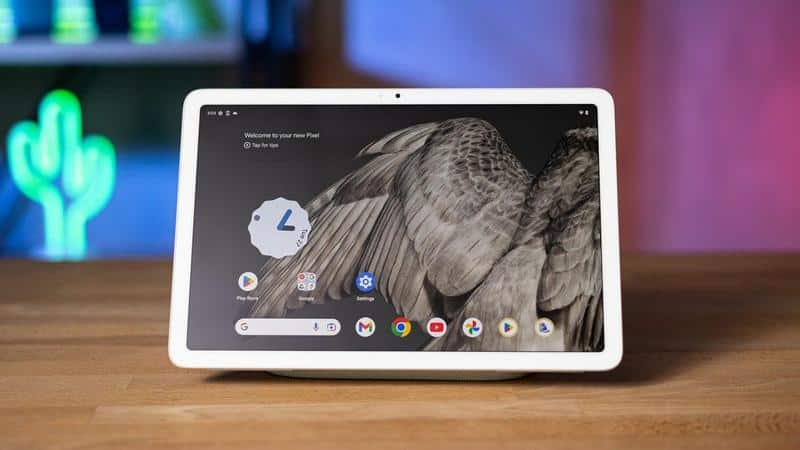 Google Play search relocates on Android tablets and foldables