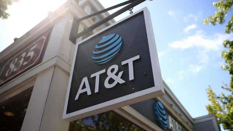Corporate wireless stores offer superior service and experience