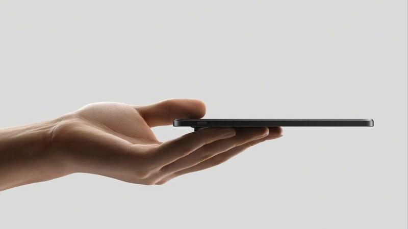 Wafer-thin foldable smartphone challenges iPhone's sleek profile