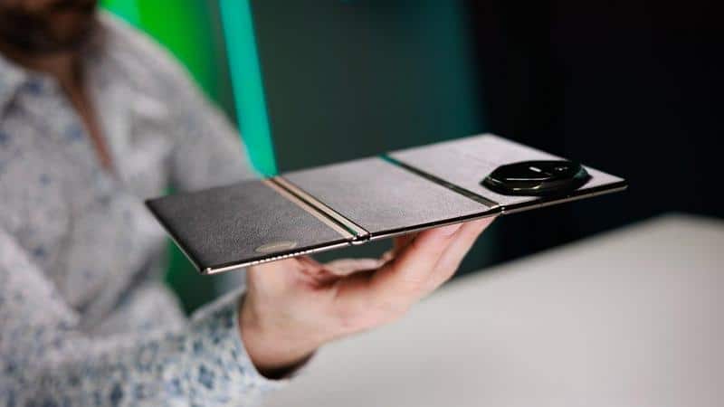 Samsung's flawed tri-fold: Innovation or Huawei comeback?
