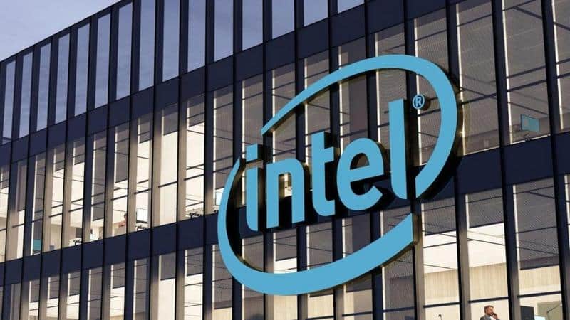 Intel outsources to TSMC despite own advanced chip production