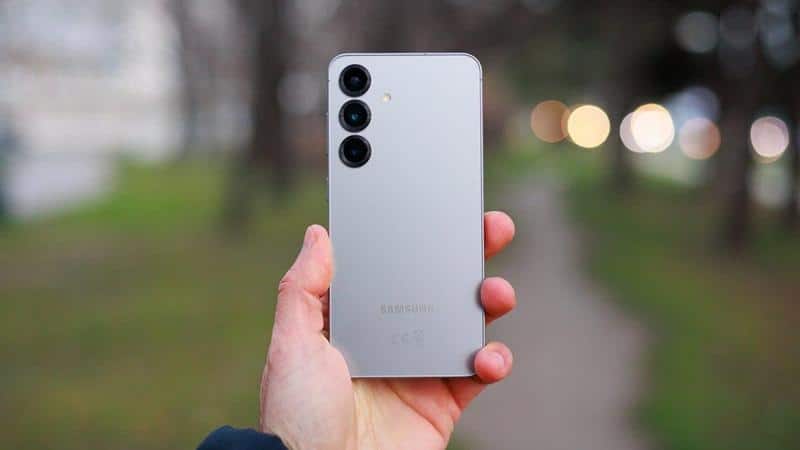 Samsung's mid-range phones outshine flagship Galaxy S25 and S24