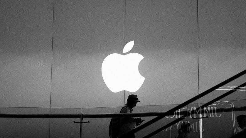 Apple-tariff-reprieve-sparks-senator-scrutiny