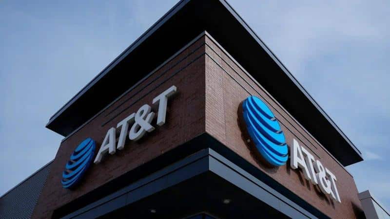 fake-att-review-warns-double-check-phone-before-leaving