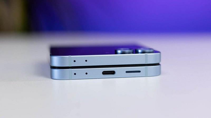 Galaxy Z Flip 7: Battery and charging upgrades expected