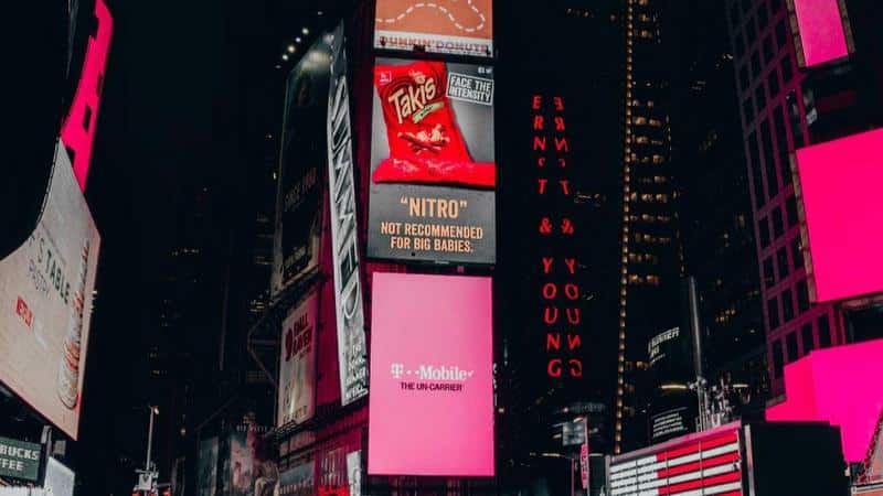 T-Mobile yanks perk, users doubt loyalty program value